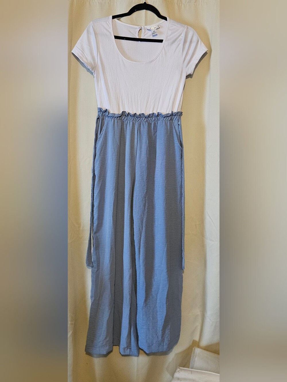just be Two-Tone Scoop Neck Jumpsuit in White and Light Blue